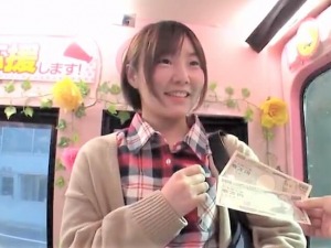 【マジックミラー便】「顔の上に座るんですか！？」10代のショートカット予備校生が顔面騎乗クンニで失禁＆デカちんSEXへ！ | 無料エロ動画まとめ　おなきんぐ